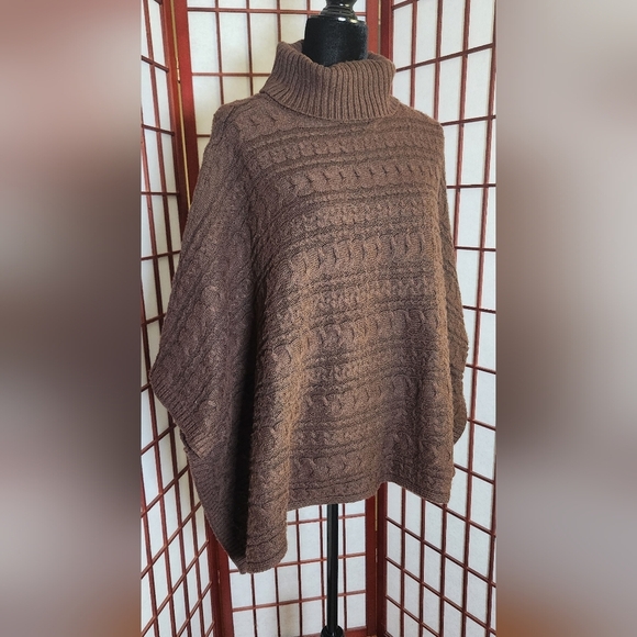 Rachel Zoe Sweaters - Rachel Zoe Cable Knit Dark Brown Poncho Sweater O/S